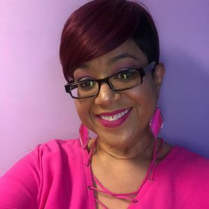 Meet your Posher, Raquel